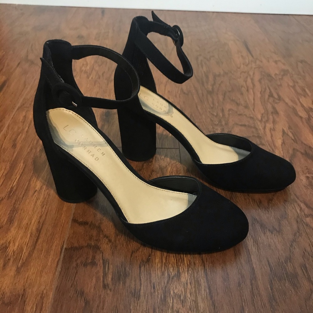 LC Lauren Conrad 7.5 Shoes Rounded Heel Closed Toe